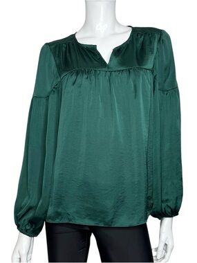 Vince Camuto Emerald Green Satin Poet Style Long-Sleeve Blouse